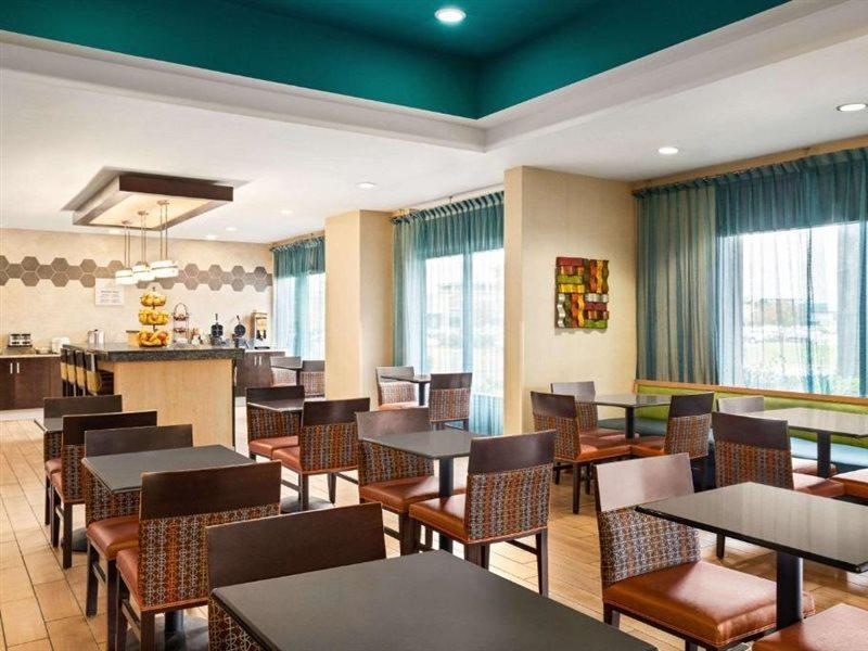 La Quinta Inn & Suites By Wyndham Richmond-Midlothian Bagian luar foto