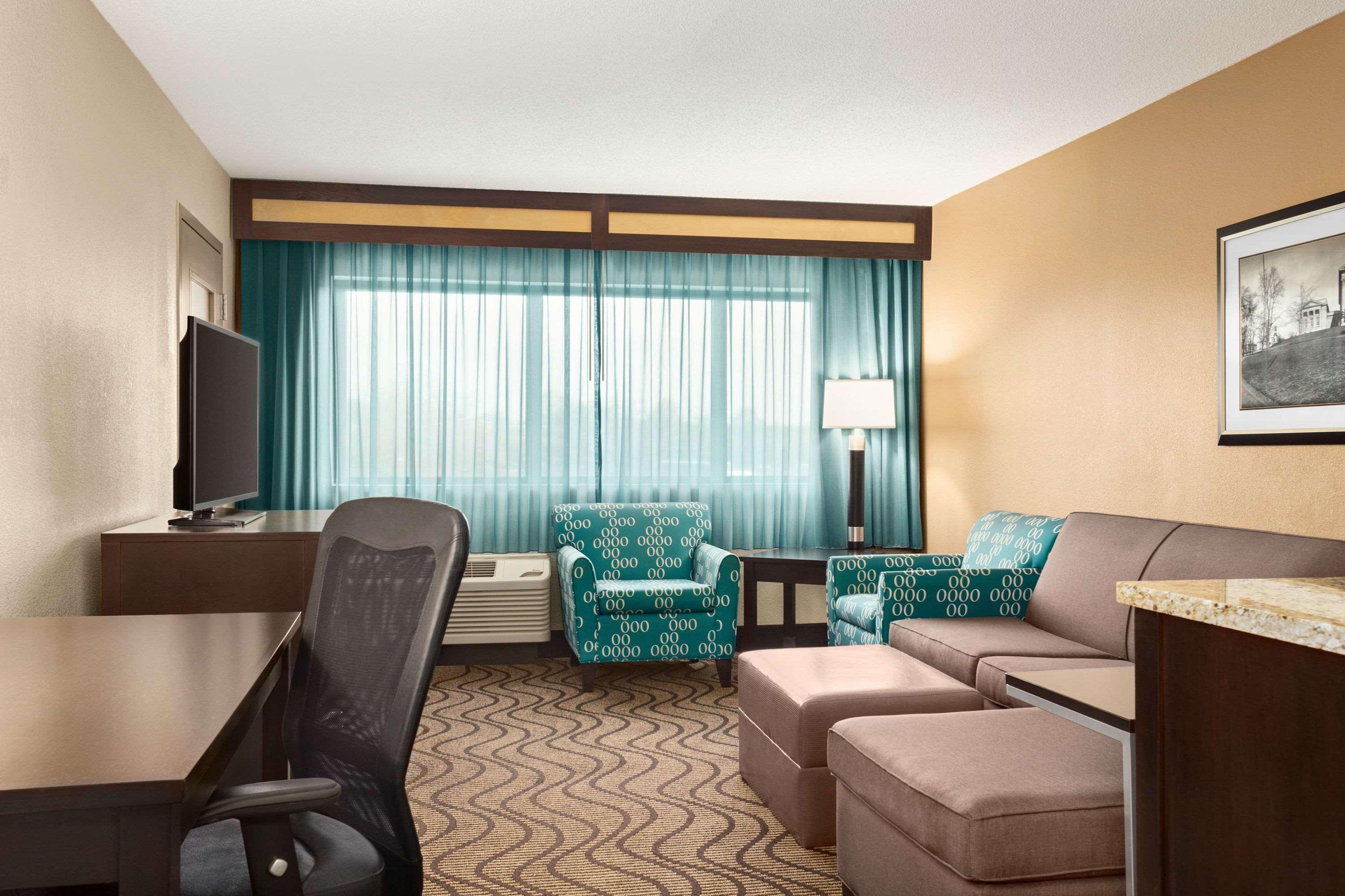 La Quinta Inn & Suites By Wyndham Richmond-Midlothian Bagian luar foto